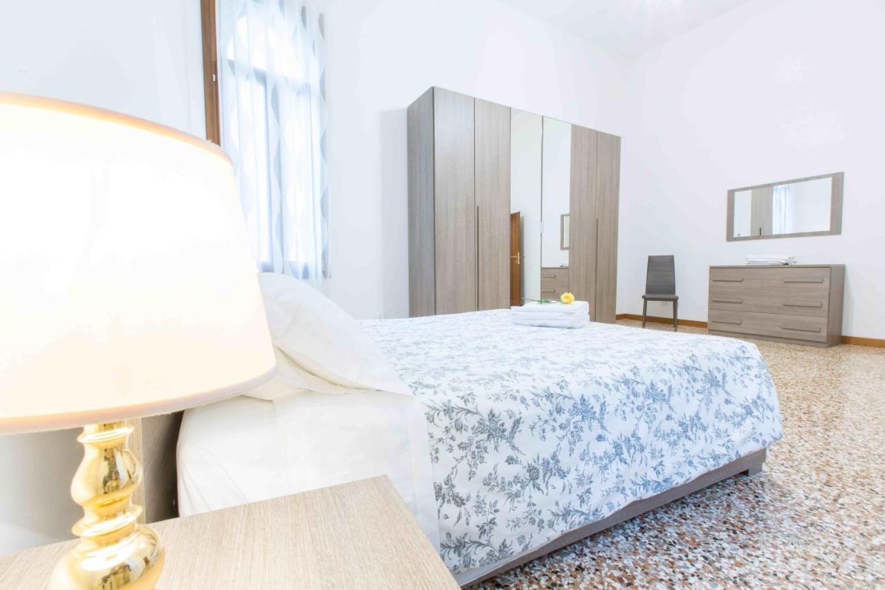 Ca Cicogna Air Conditioning And Fast Wifi, Central Location Apartment Venezia Esterno foto